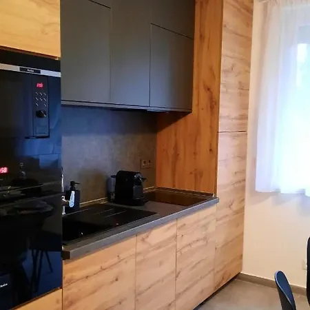Molo Wellness Garden Apartment *